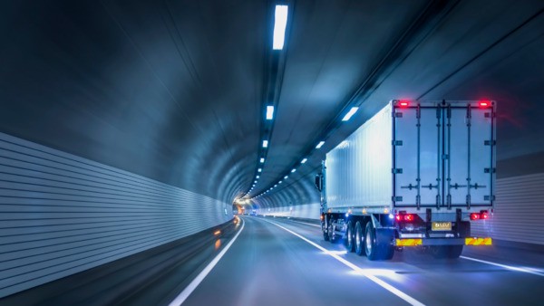 Copertura completa camion aziendali Ponzano Romano